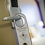 Hotel 2 2*