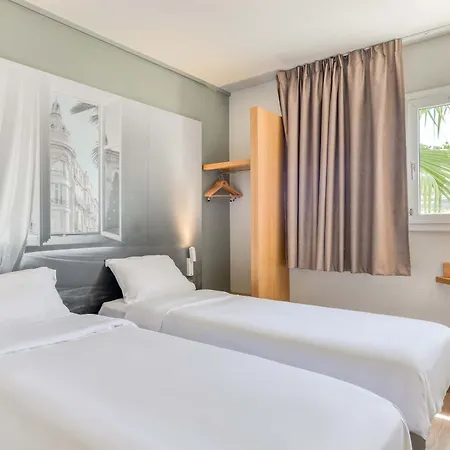 2 Hotel Narbonne