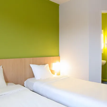 Hotel 2