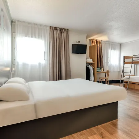 Hotel 2 2*