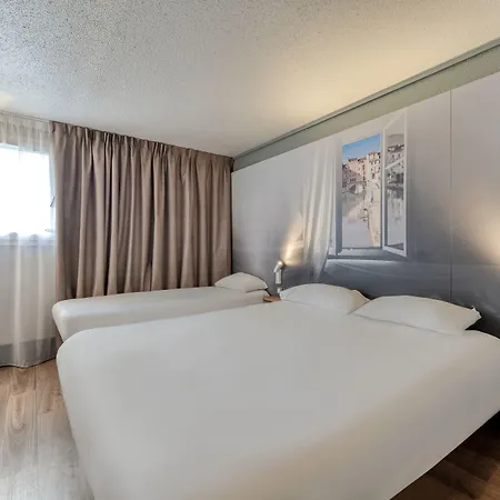 2 Hotel Narbonne