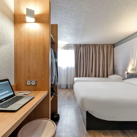 2 Hotel 2*