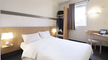 2 2* 纳博讷