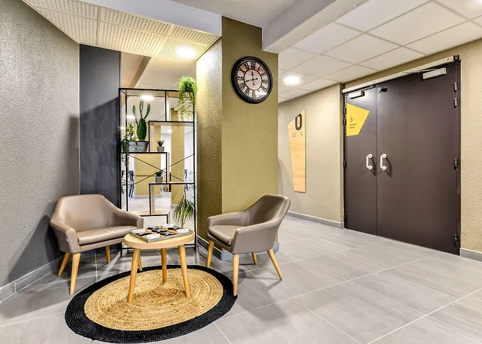 2 Ξενοδοχείο 2*